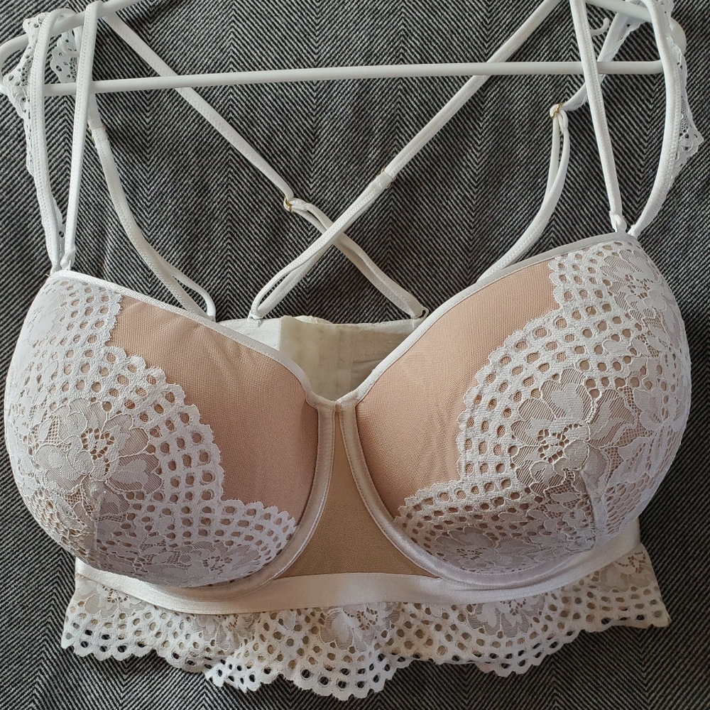 42H Cacique Lace Longline Multiway Strapless Bra